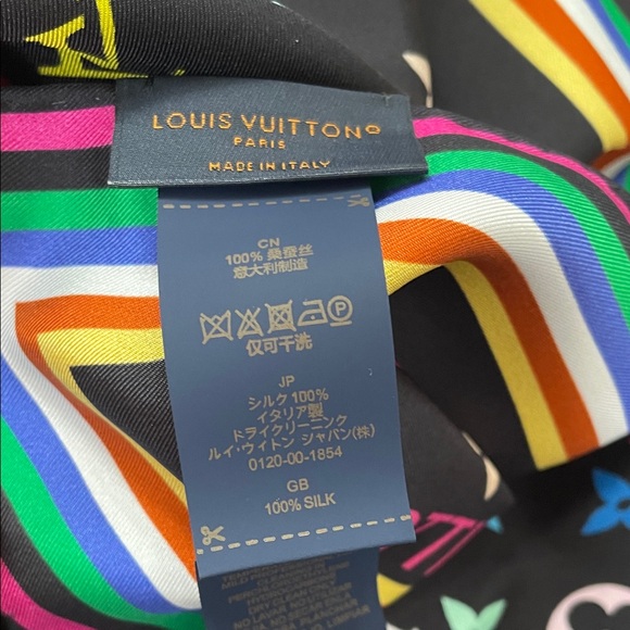 Louis Vuitton Multicolor Monogram Scarf - Picture 5 of 5